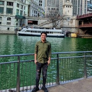 Meet your Posher, Hoang